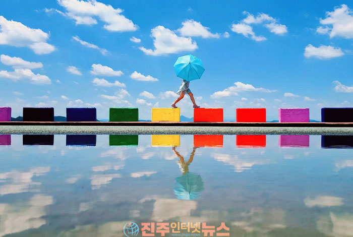 일곱색깔 무지갯빛 해안도로