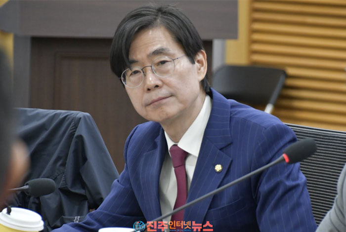 국민의힘 ‘징계 정치’ 논란 확산…장동혁 지도부의 뺄셈 리더십, 보수 재건의 길 막나