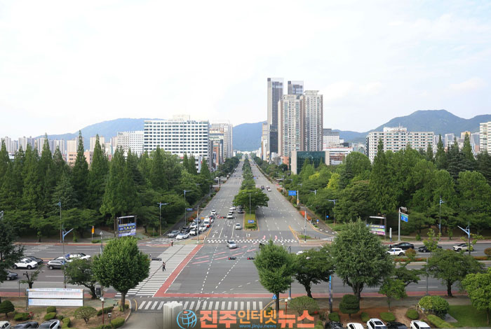 창원 중앙대로 센트럴파크, ‘차로를 줄이는 것’보다 ‘도시를 살리는 것’이 먼저다