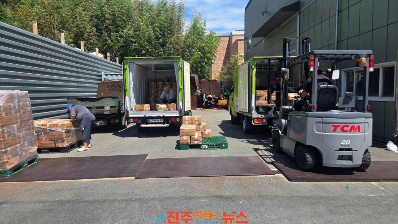 한국소스유통 경남광역푸드뱅크에 1,260만 원 상당 소스류 기탁