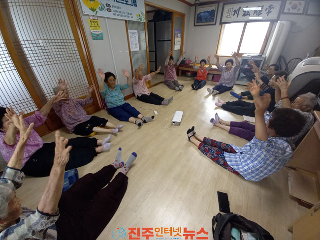 (사)대한노인회 사천시지회 찾아가는 경로당 프로그램으로 어르신 건강과 활력 높여