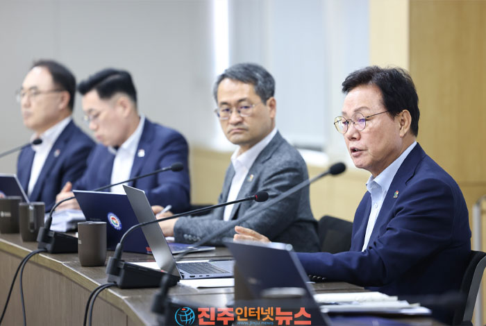 경남 우주항공산업 인재 확보 비상…‘우주사관학교’가 해법 될까