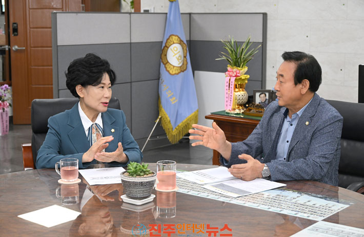 진주시의회 건의문 경남시군의회의장단협의회 채택