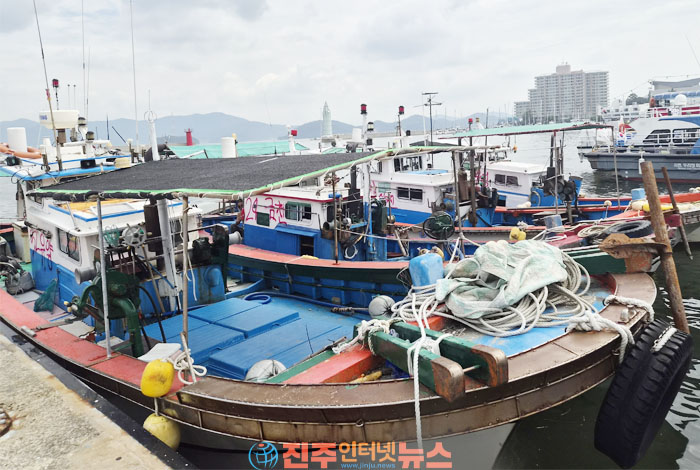 경남 어선 감척지원금, ‘최소 보장선’ 도입…14억 기준액 실효성 논란