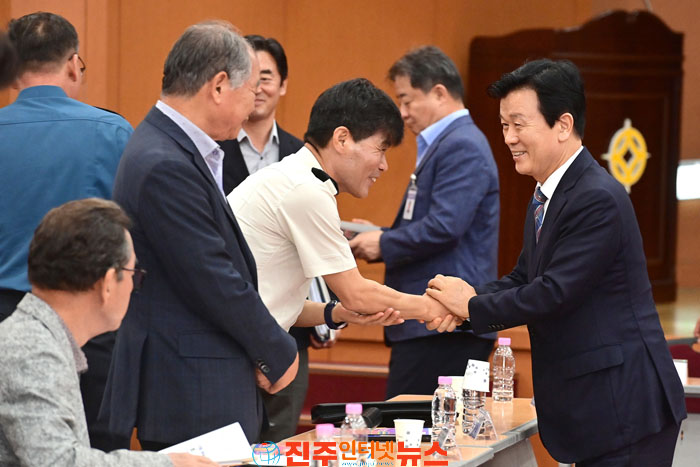 진주시 글로벌 축제 원년 10월 3대 가을축제 만전