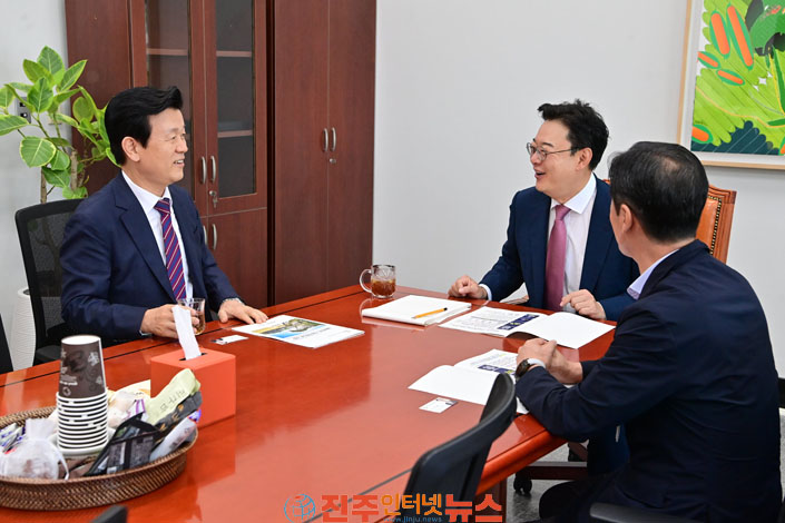 조규일 진주시장 김성원 산자위원장 면담 기업가정신관 건립지원 건의