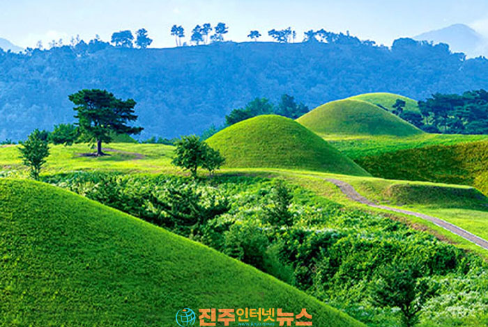 함안 말이산고분군 가볼만한곳, 아라가야 역사를 걷는 시간여행 … 13호분...