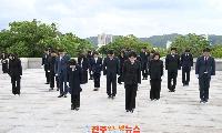 제10대 진주시의회, 호국영령 참배로 각오 다져