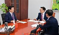 조규일 진주시장, 김성원 산자위원장 면담 ‘기업가정신관’ 건립지원 건의
